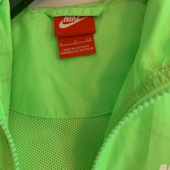 Nike Windbreaker - Picture 3 of 6